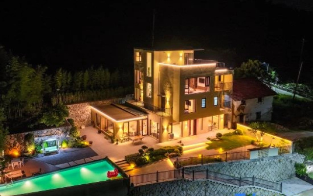 Tonglu Yishijian Homestay (Huxiao Gorge Rafting)