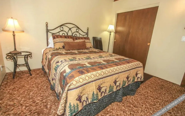 Casey Rose Cabin