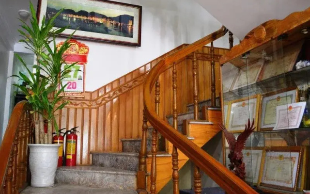 Nhi Anh Hotel