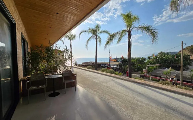 Nalu Beach