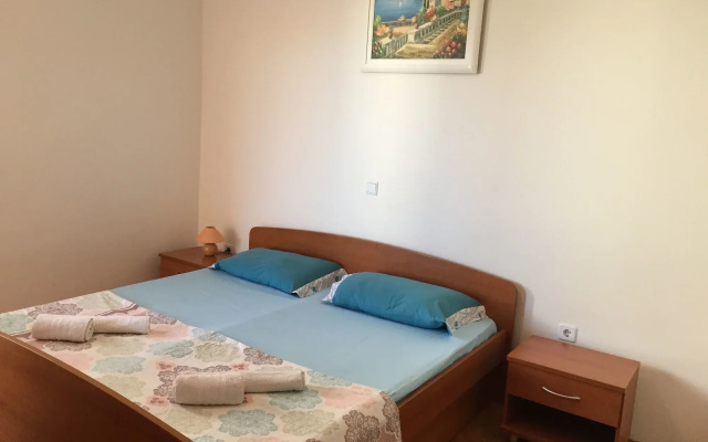Apartments Tomy