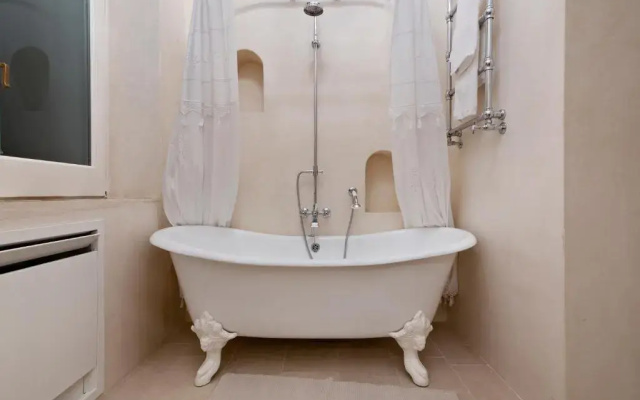 Maison Premiere Luxury Apartment