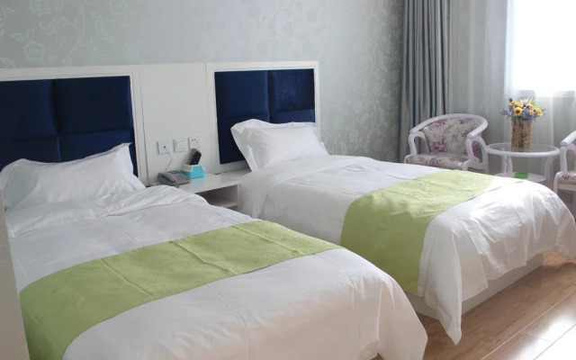 Xianyang Moonlight Island Style Hotel