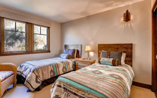 Highlands Area by East West Hospitality