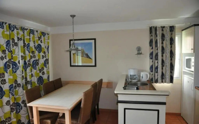 Maison jumelée dans residence avec piscine - 320