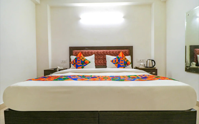 FabHotel Dolphin International