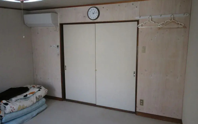 Tsushima Guest House - Hostel