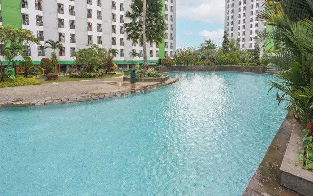 Hotel O Ciputat Near Apartment Green Lake View Ciputat