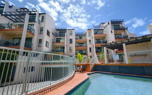 Santa Fe Apartments