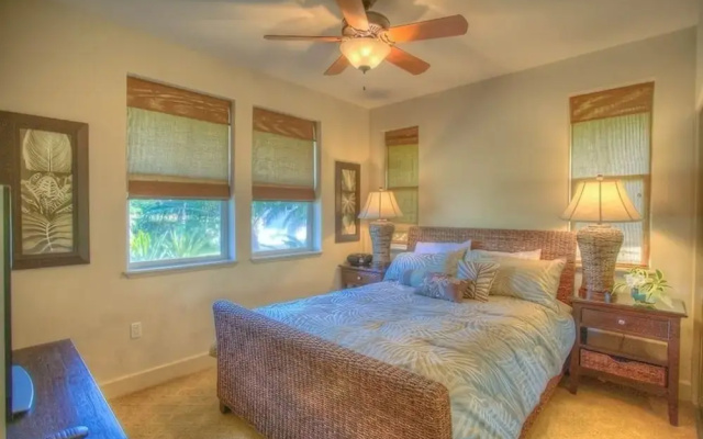 Hali'i Kai 12e 3 Bedroom Condo