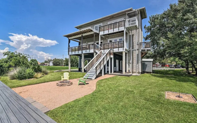 Secluded Seabrook Waterfront Home w/ Patio!
