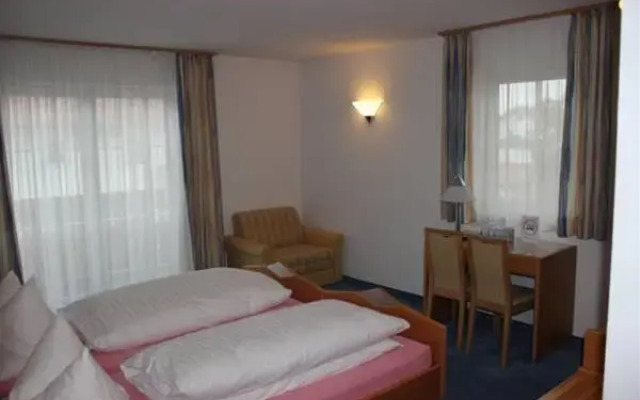 Pension & Hotel Garni Demmel