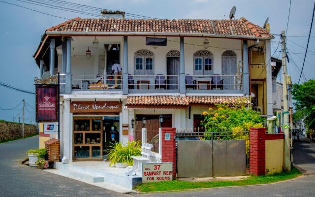 Отель Rampart View Guest House вид на фасад