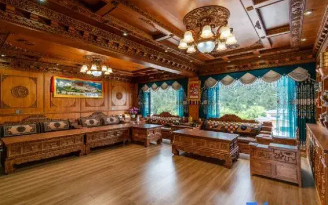 Lulang Luosang Nima Family Homestay