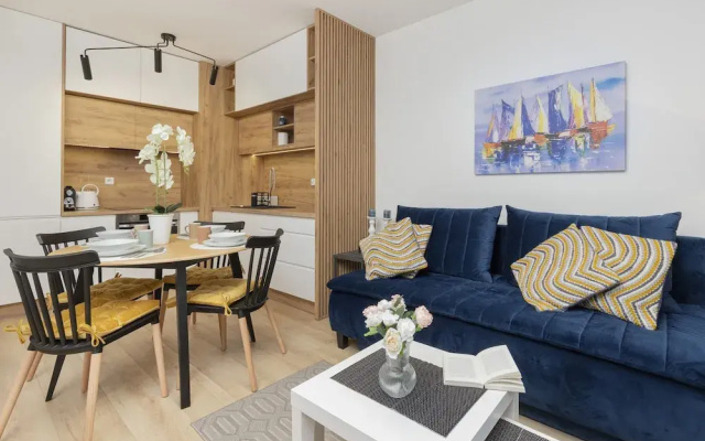 Gdańsk Nowa Letnica Apartment by Renters