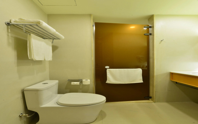 Ji Hotel Shanghai Jiading Qinghe Road