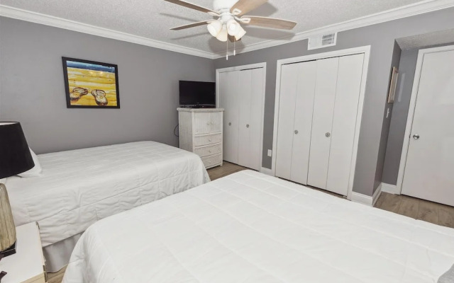 Shoreline Towers 1084 2 Bedroom Condo by RedAwning