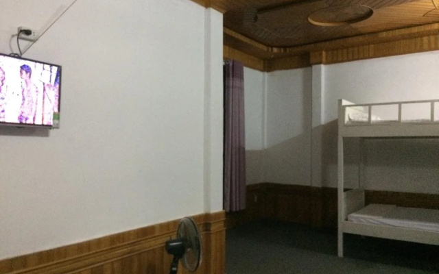 Dozy Hostel