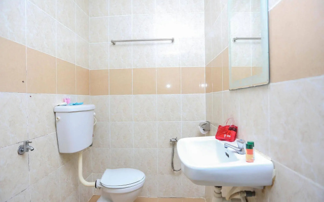 OYO Rooms Jalan Danga Sutera