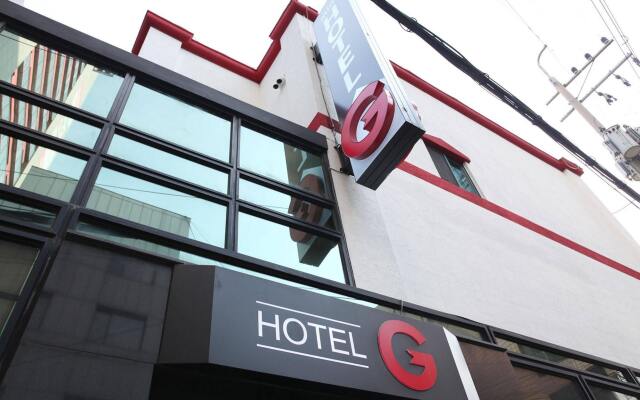 G Mini Hotel Dongdaemun вид на фасад