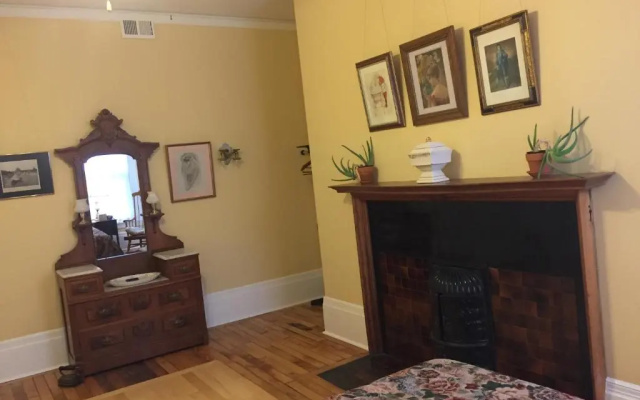 Lehmann House Bed & Breakfast