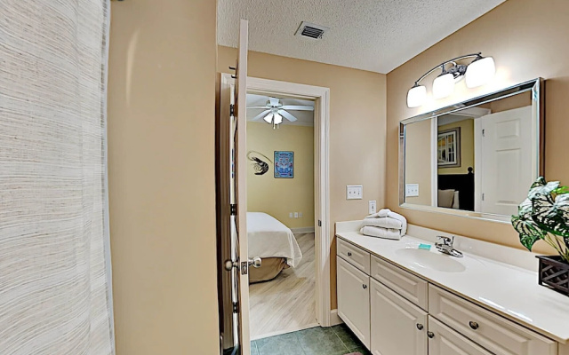 Phoenix on the Bay by Southern Vacation Rentals
