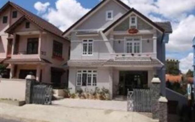 Da Lat Hoang Kim Hotel Далат вид на фасад