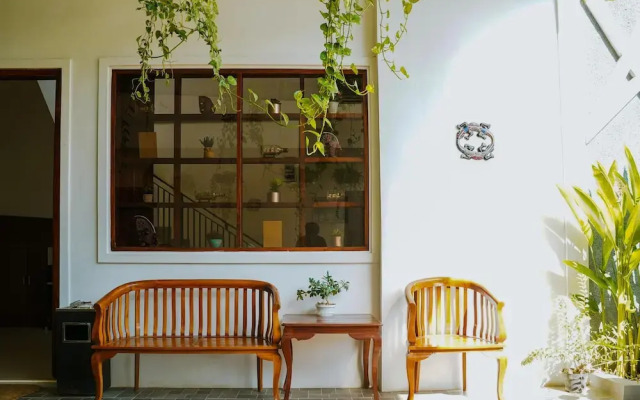 Mama Komodo Bed & Breakfast