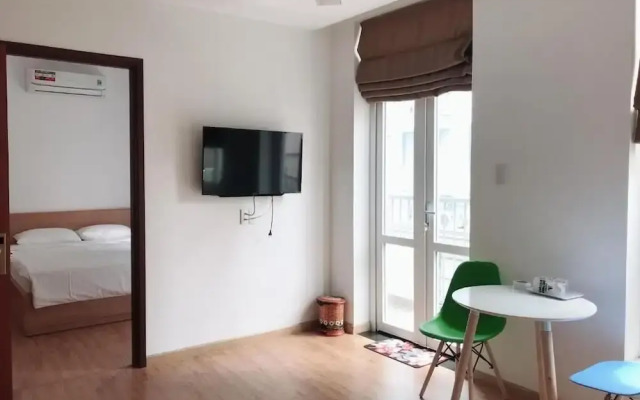Crown Apartment