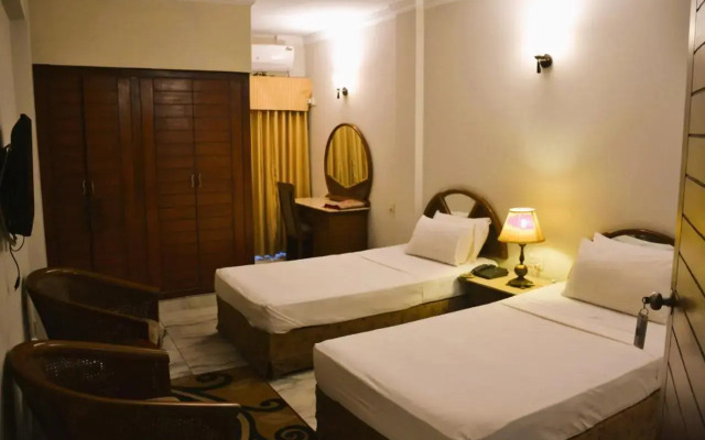 Pak Continental Hotel