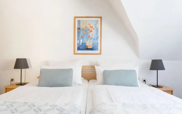 Dreamy Apartment Near Forest