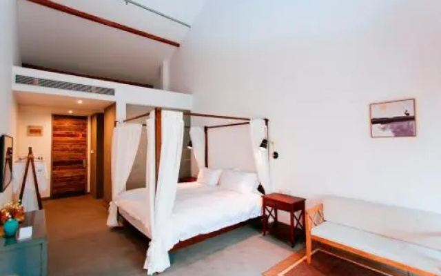 Black Jewels Inn