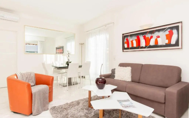 Mariott Area: Sunny 2 Beds /2 Baths