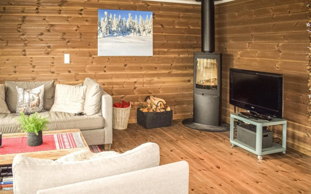 Amazing Home in Treungen With Wifi and 4 Bedrooms
