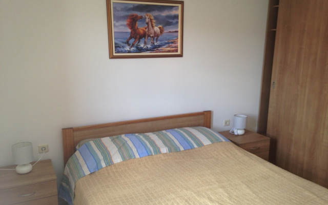 Apartment Vik - 60 m from the sea: A4 Razanj, Riviera Sibenik