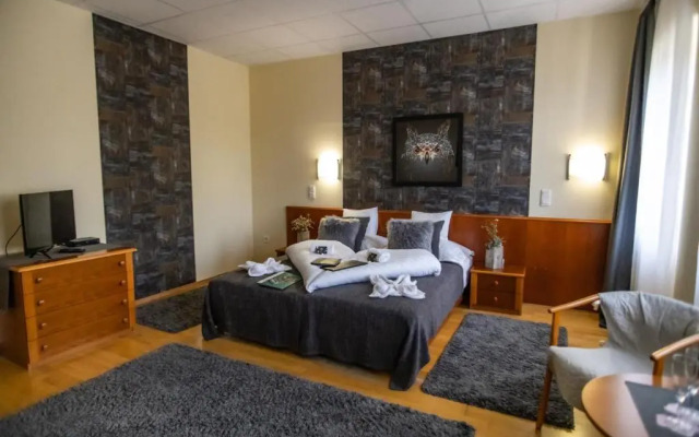 4 Evszak Hegyihotel