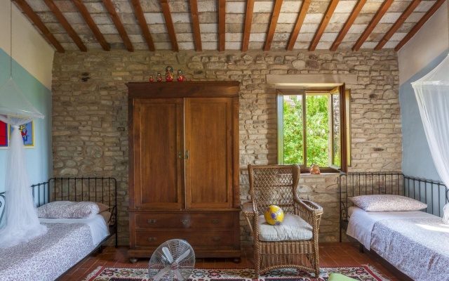 Mansion in Vallefoglia With Pool and Panorama