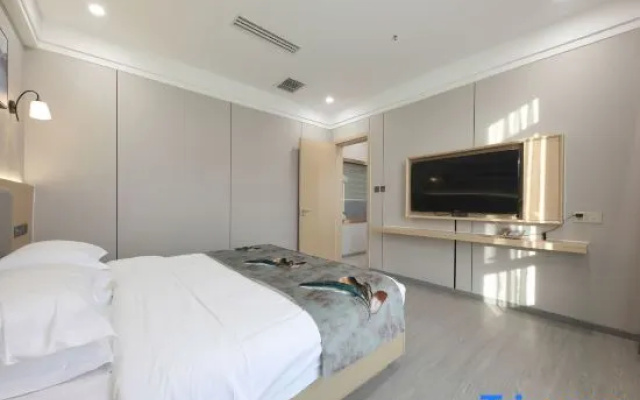 Taihe Golden Season Hotel