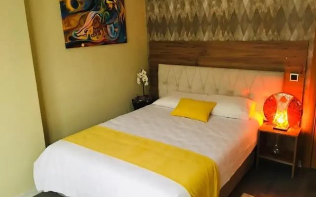 Ri̇se Sui̇t Otel