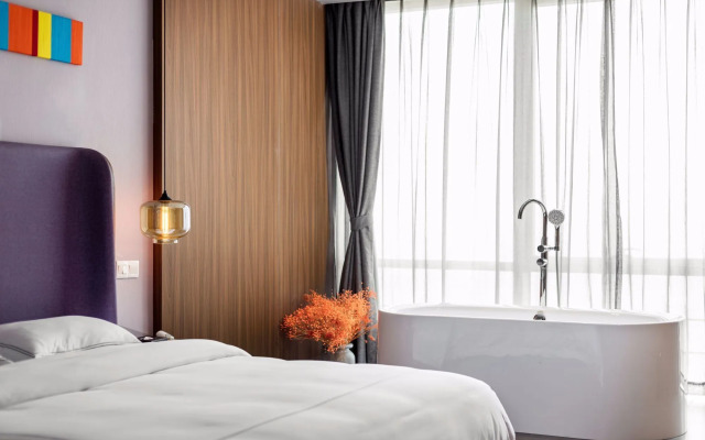 Life All Suites Hotel (Suzhou International Expo Center)
