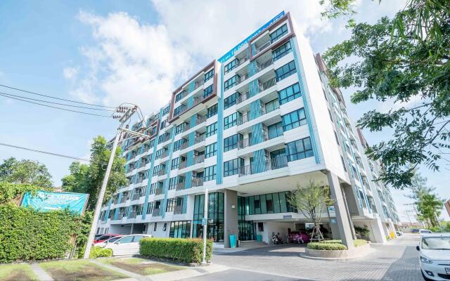 Отель Centrio Phuket By Favstay вид на фасад