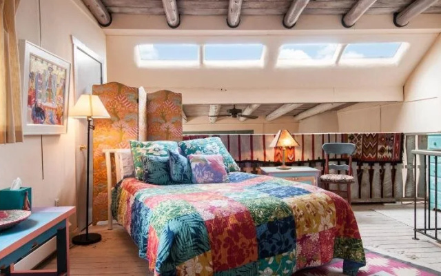 Inger Jirby Gallery & Guest Houses