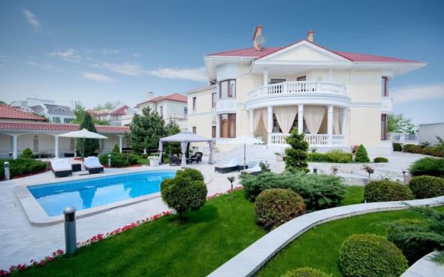 Гостиница Villa le Premier вид на фасад