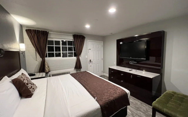 Relax Inn Motel