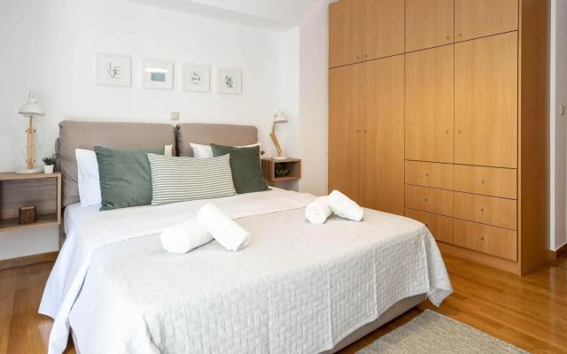 “Greek Aura” luxury lodging in Koukaki