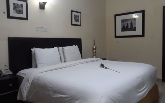 Hotel Reno in Abuja, Nigeria from 146$, photos, reviews - zenhotels.com guestroom