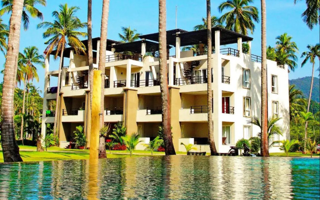 Siam Royal Bay Beach Villa and Beachfront Apartments