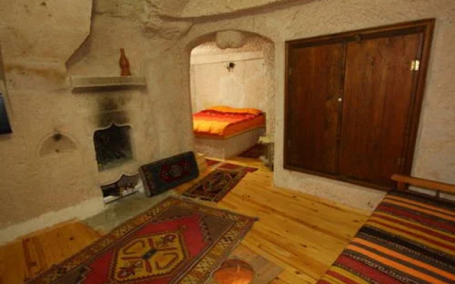 wonderland cave hotel