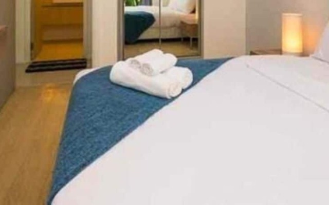 Отель Atlantis Condo Jomtien Pattaya By New Паттайя комната для гостей