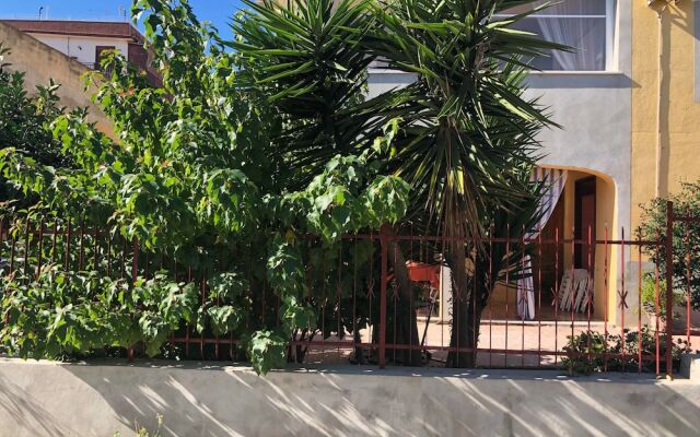 Отель B&B La Via di Casa Агридженто вид на фасад